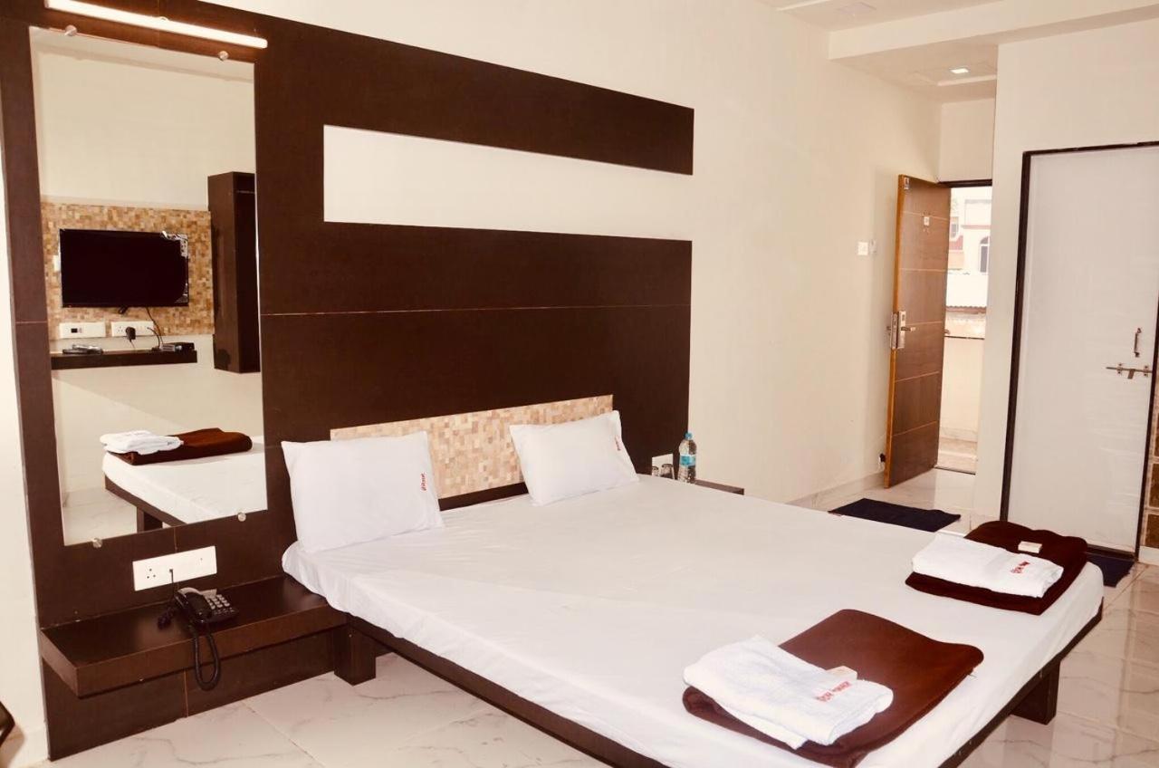 Hotel Mangalam Kurandvad Εξωτερικό φωτογραφία