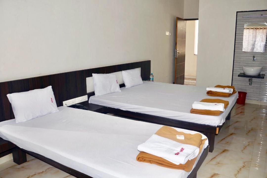 Hotel Mangalam Kurandvad Εξωτερικό φωτογραφία