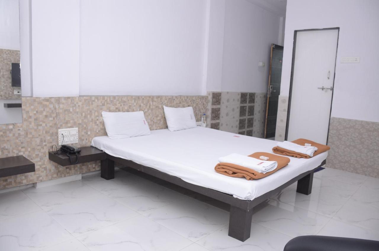 Hotel Mangalam Kurandvad Εξωτερικό φωτογραφία