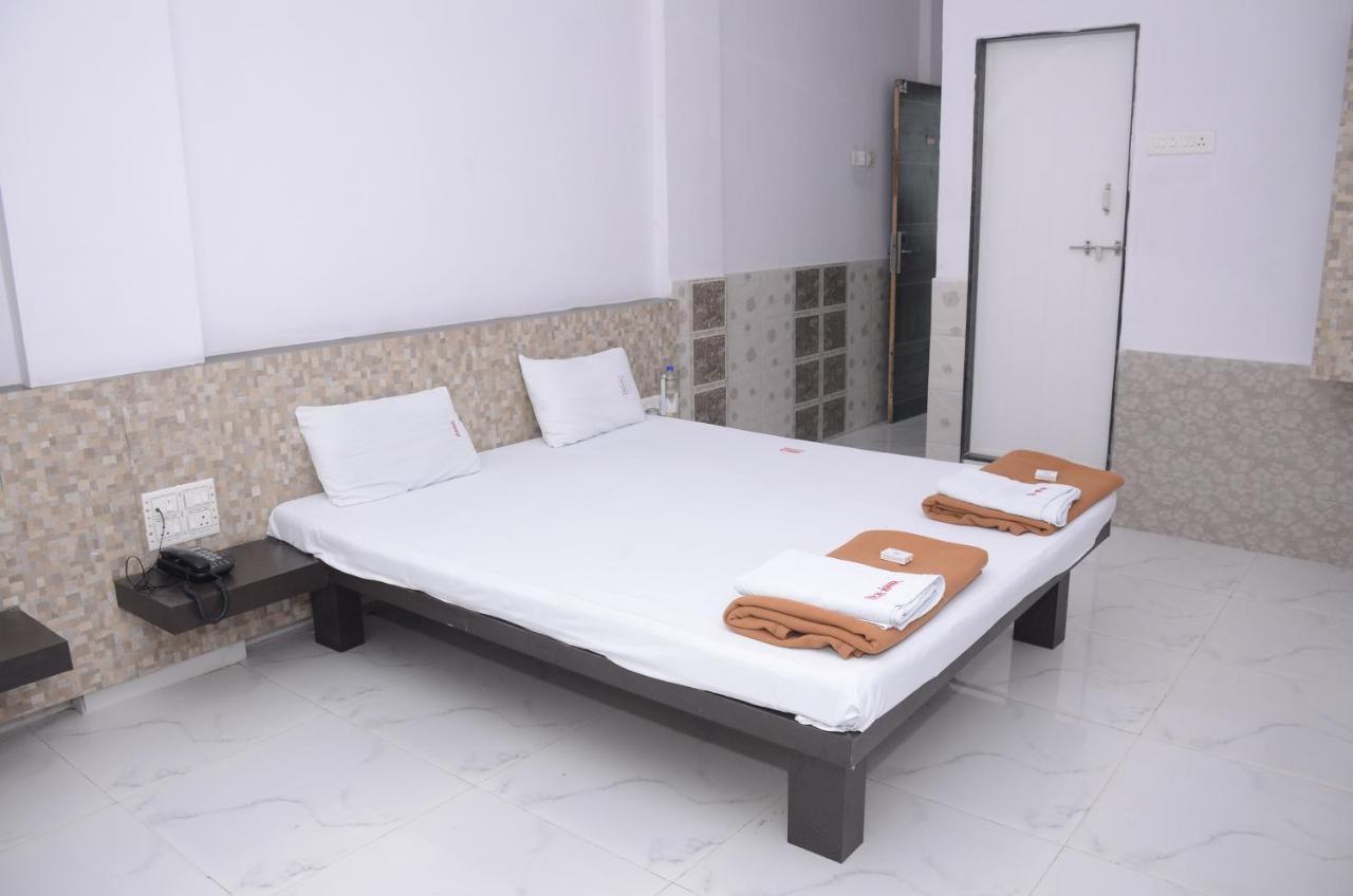 Hotel Mangalam Kurandvad Εξωτερικό φωτογραφία